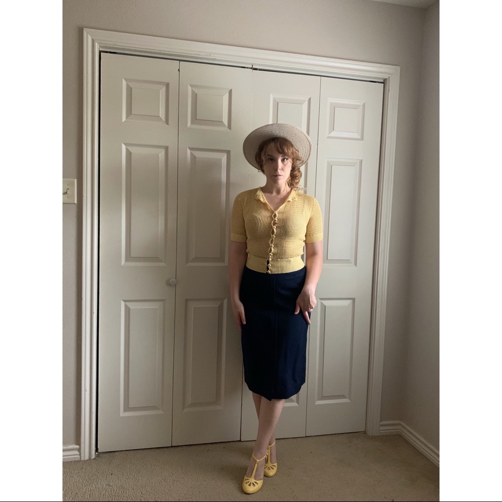 True vintage 1930s butter yellow crochet top